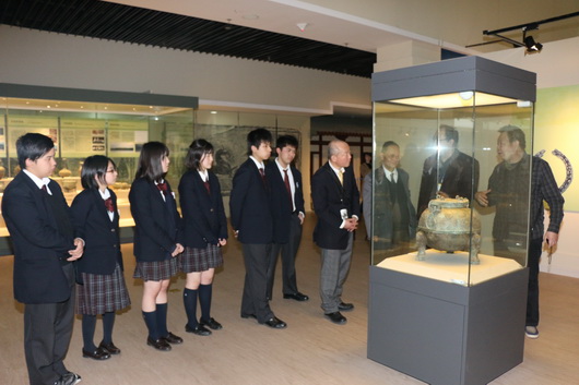 参观展览ys