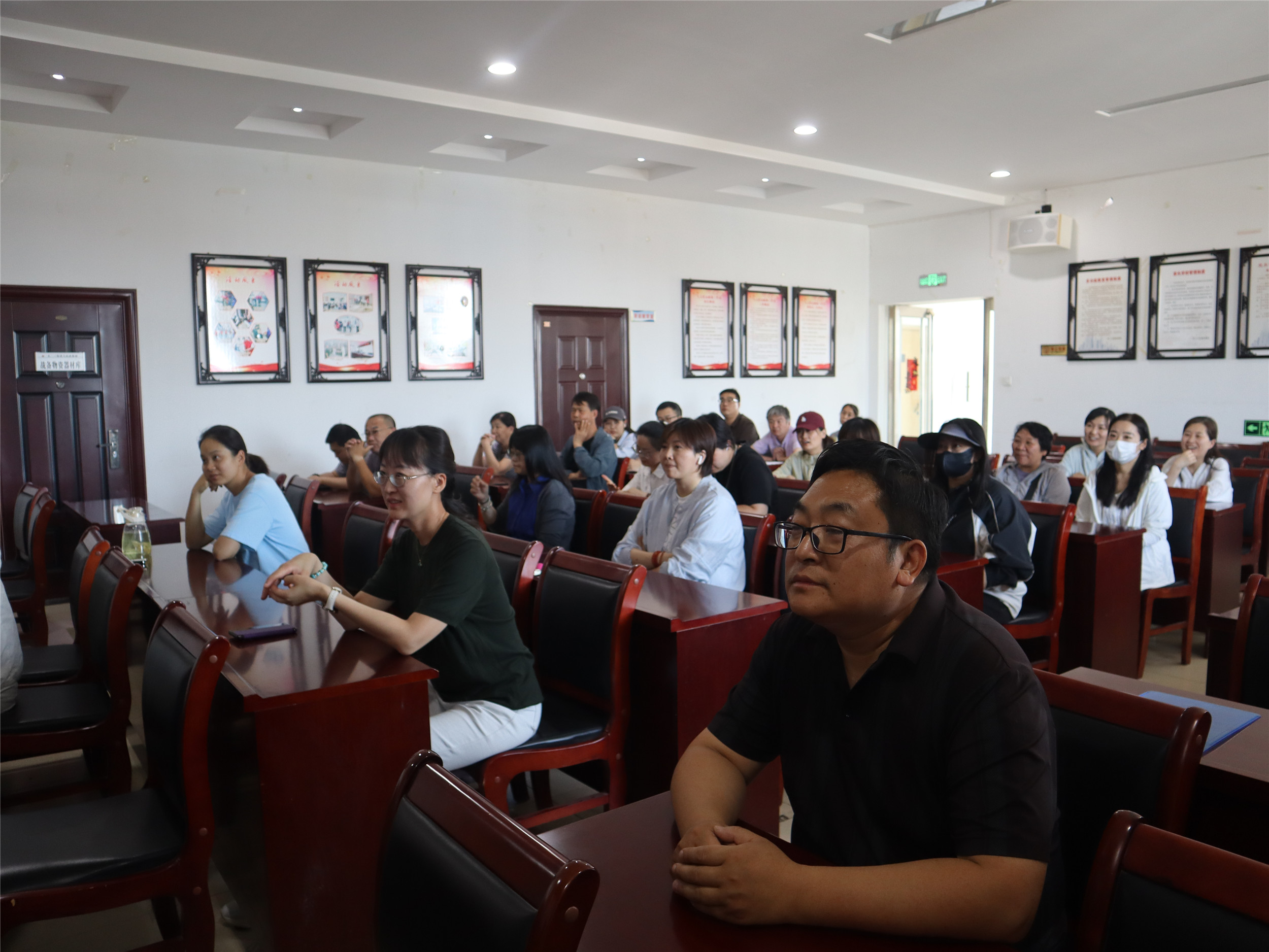 社区2.JPG